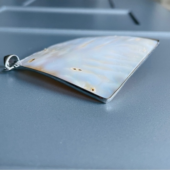 Stunning Blister Pearls Mother Of Pearl Shell Square Pendant Silver Edge… - Picture 5 of 7